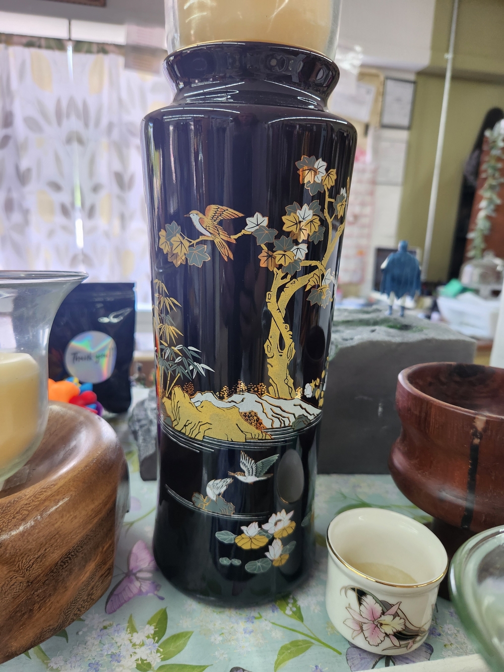 Black Otigiri Vase with Gold Floral and Bird Motif